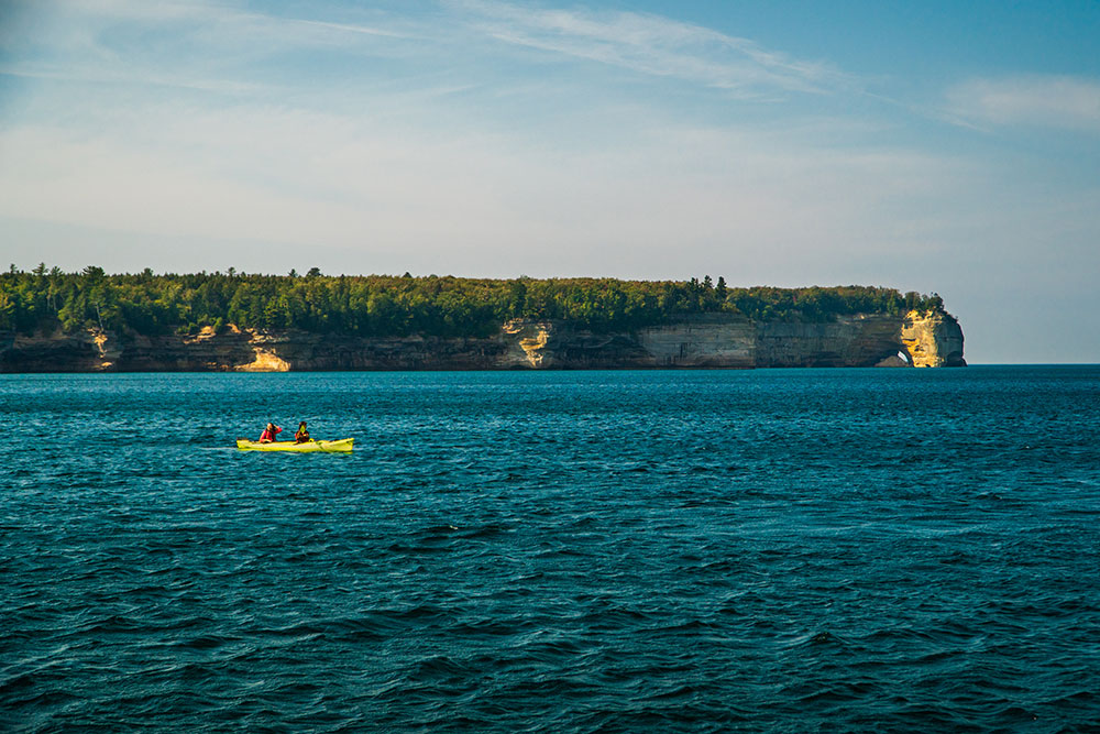 How to have a perfect romantic weekend in Pictured Rocks