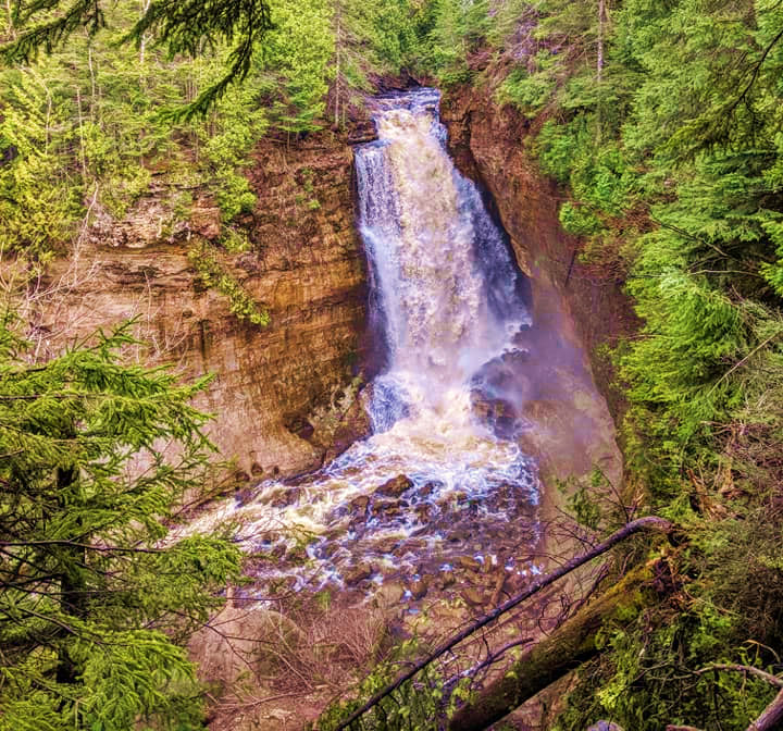Visit Spectacular Waterfalls
