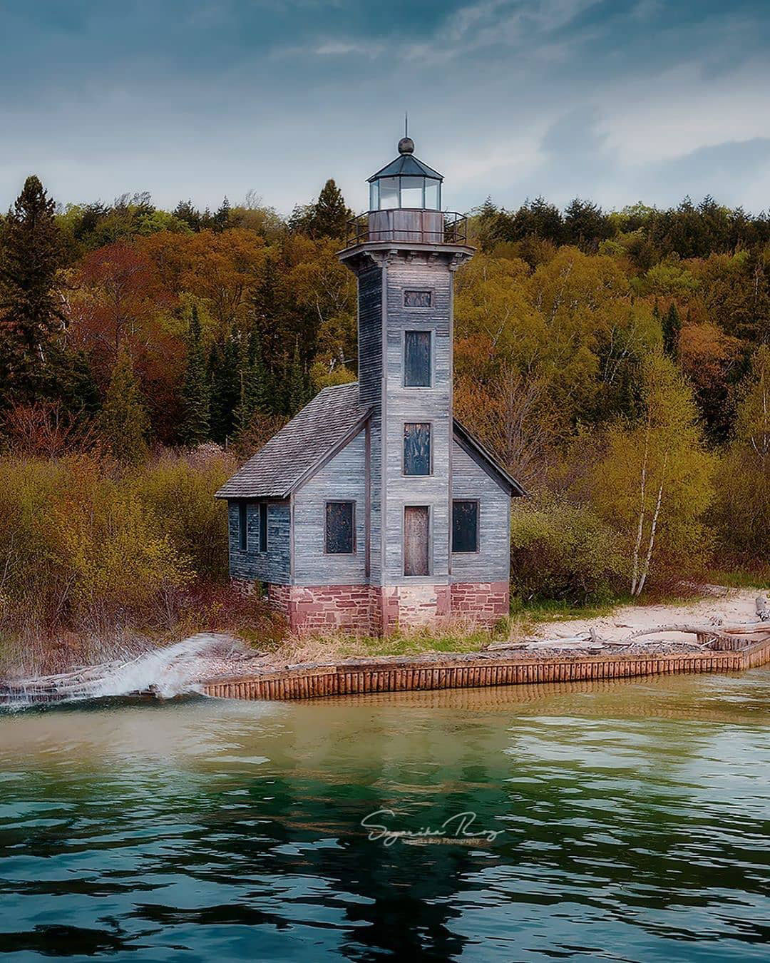 The East Channel Lighthouse. PC: Instagram user @sagarika_roy